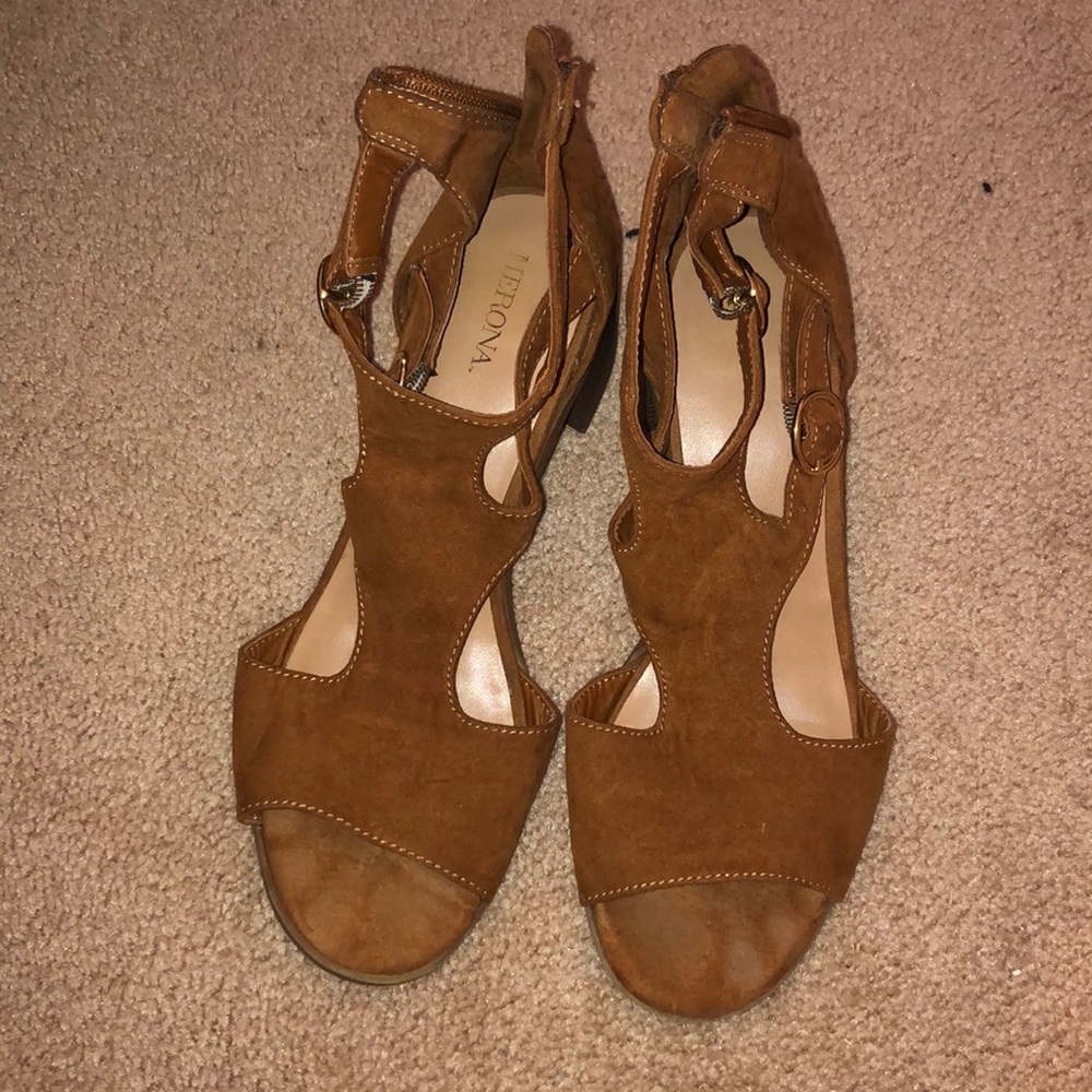 Heeled sandals